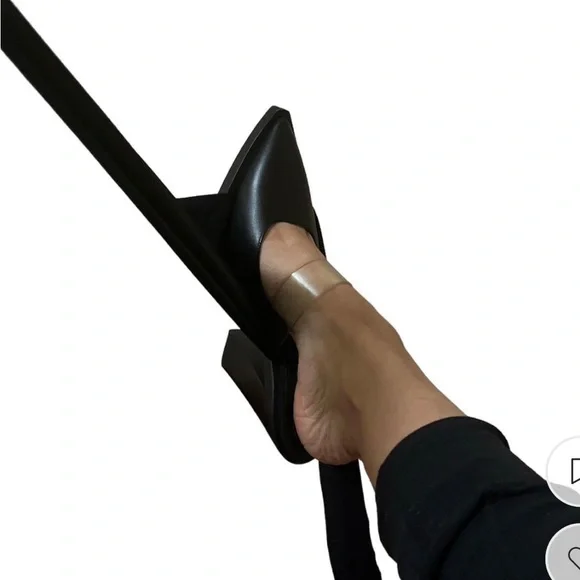 Burberry Tillington Black Leather Ankle Wrap mules - Picture 2 of 5